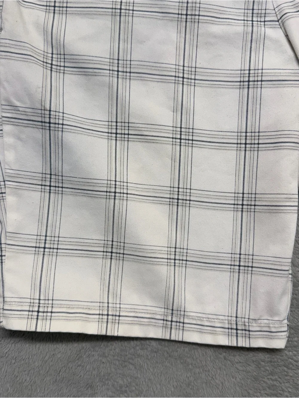 Volcom Shorts Mens 34 White Check Plaid Long Y2K Skate Surf Vintage